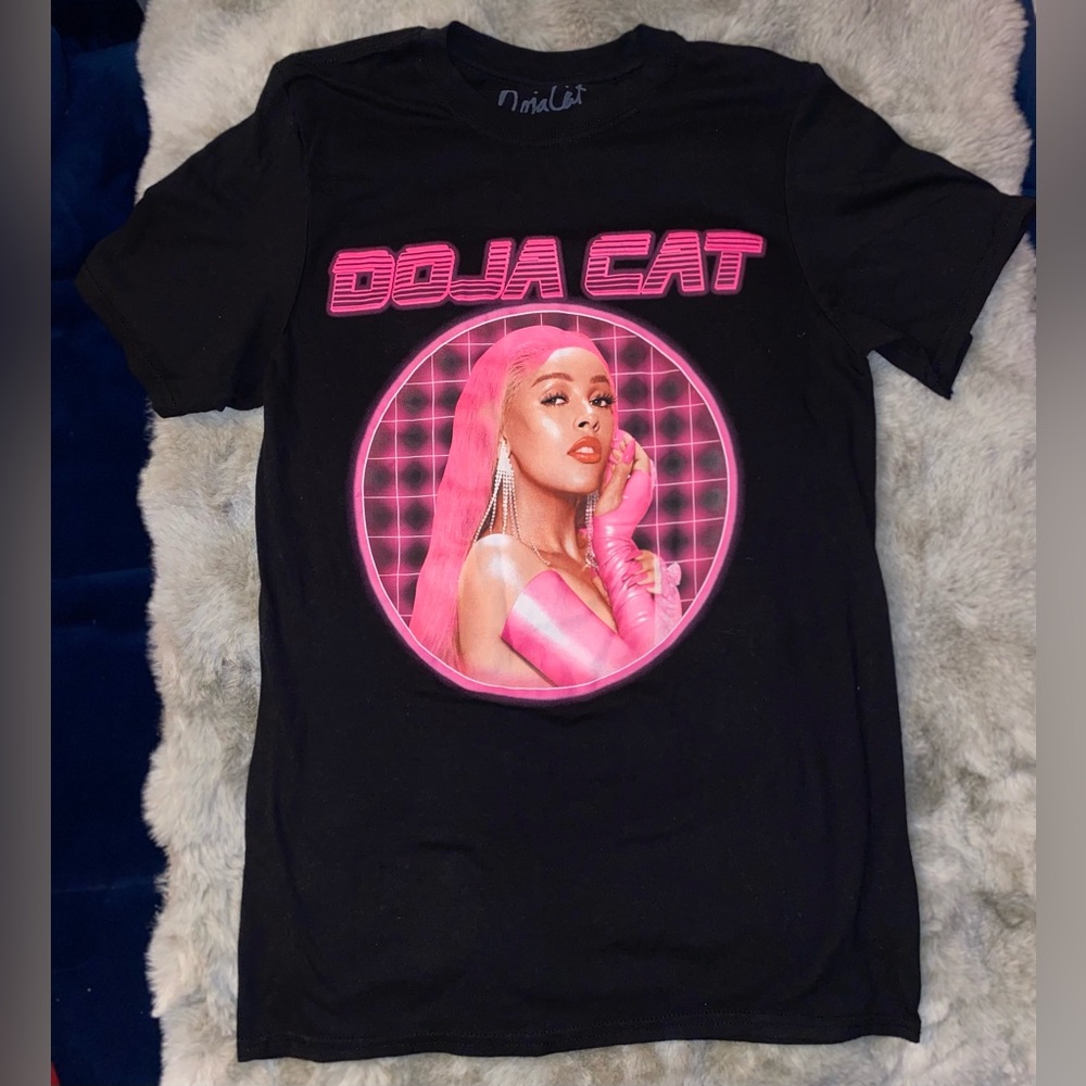 Doja Cat Black and Pink Graphic Tee